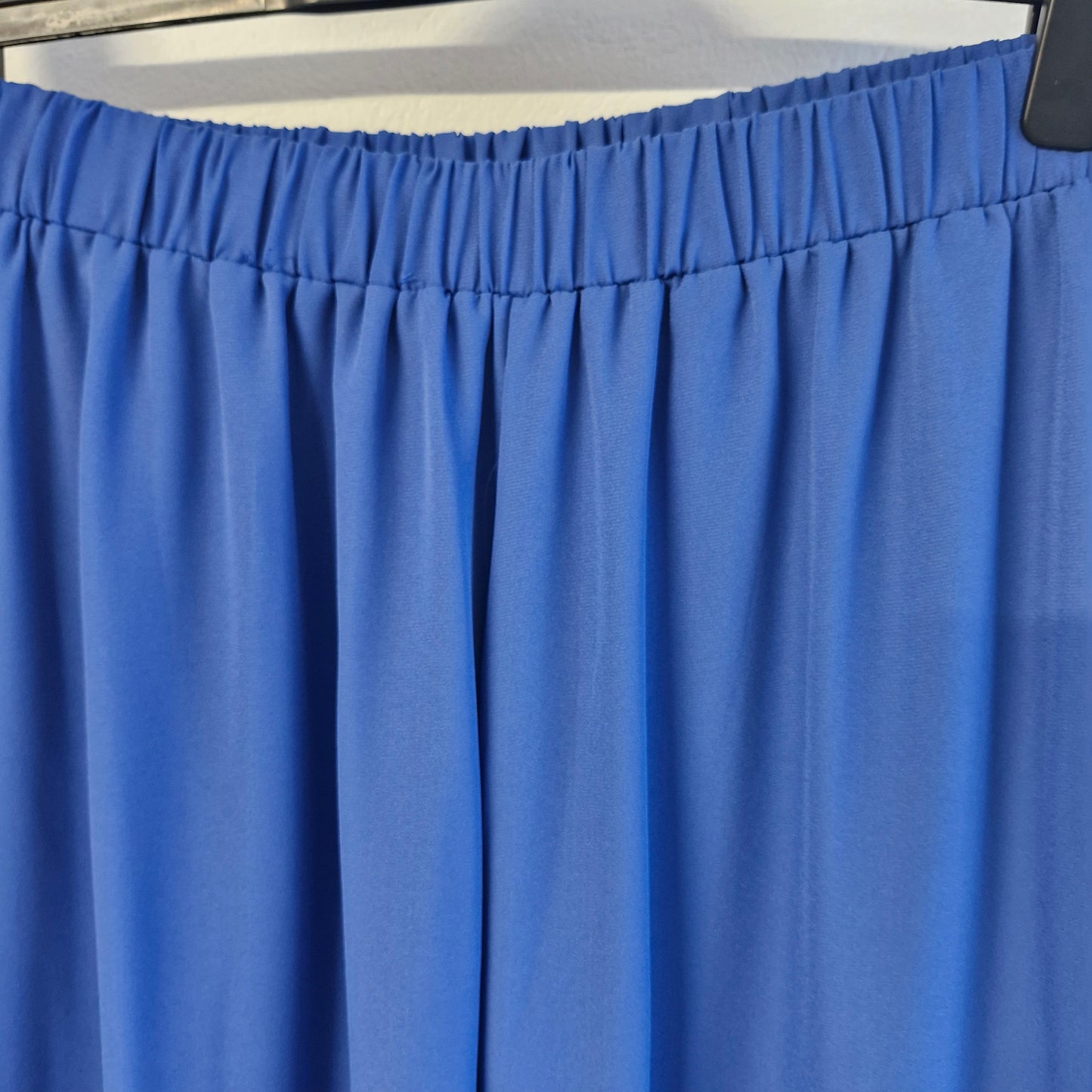 Size 16 trousers and long top