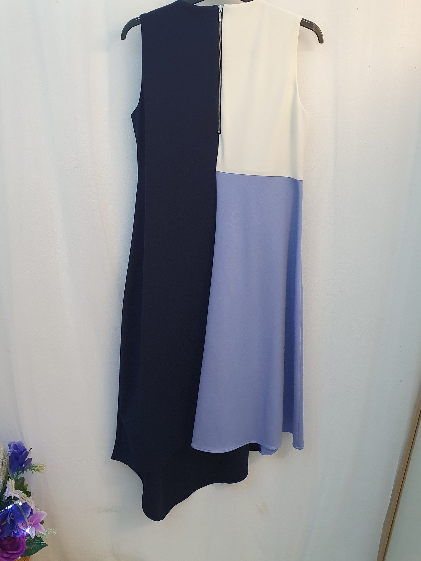 Size 12 sleeveless dress