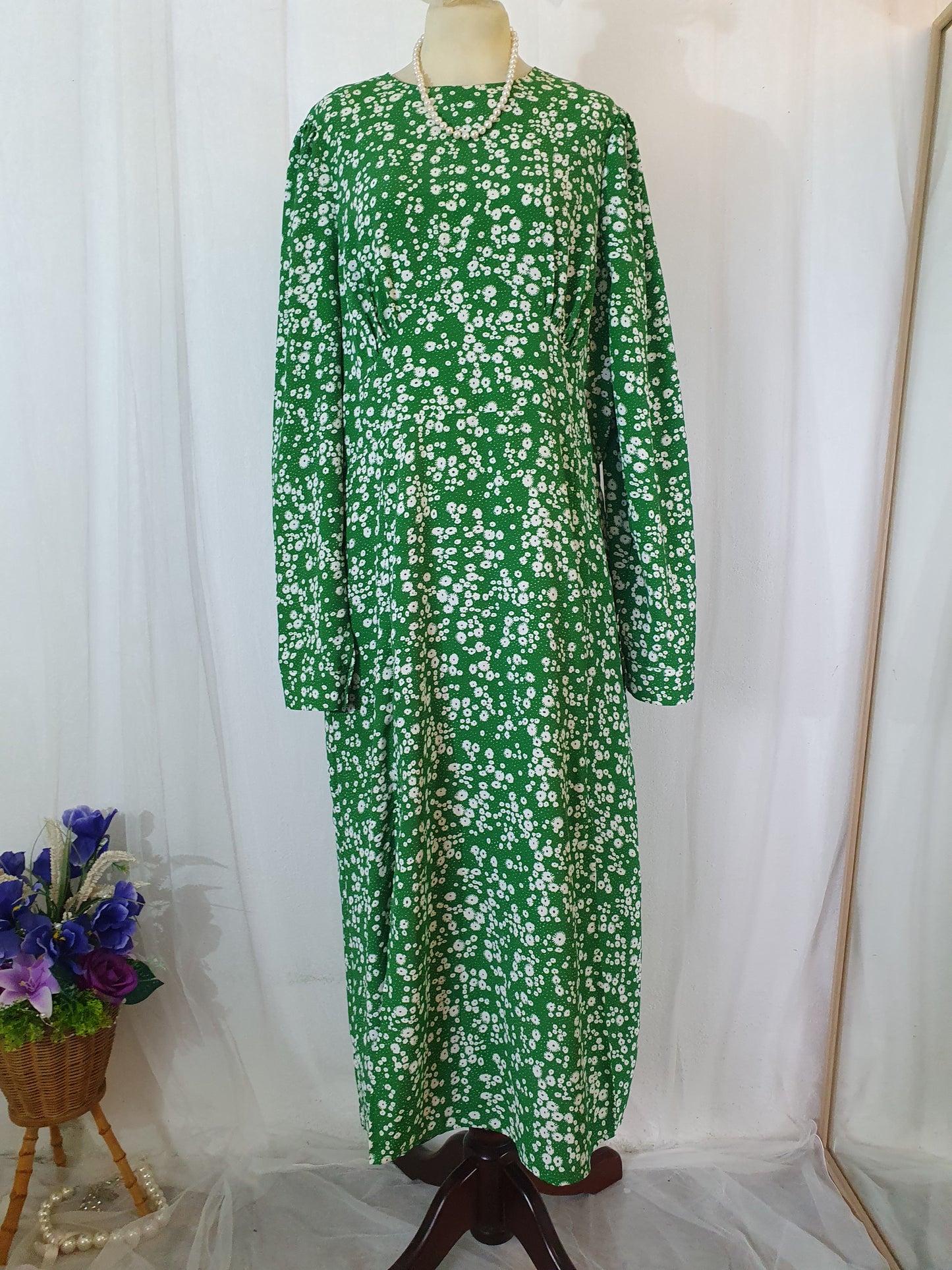 Size 16  midi dress