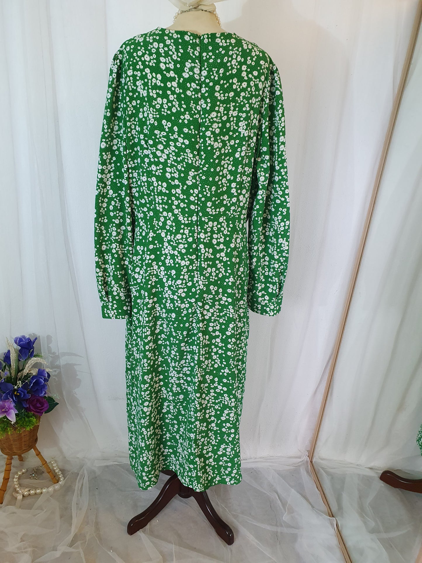 Size 16  midi dress