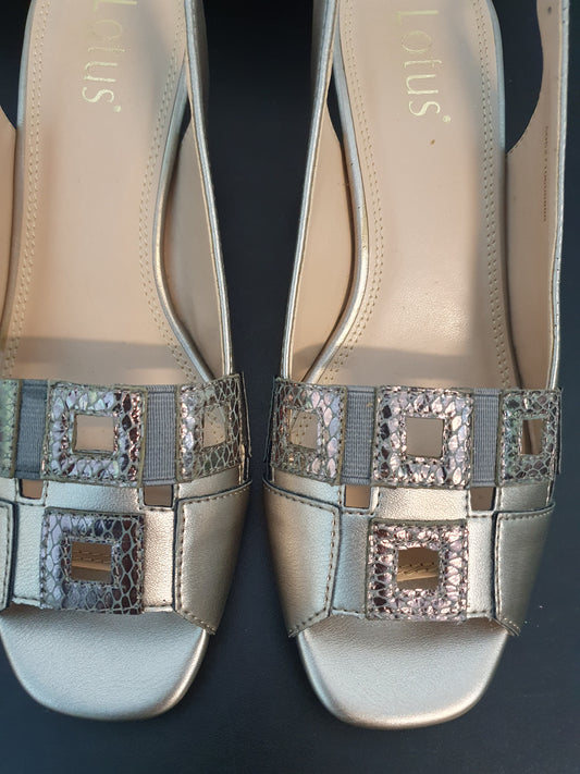Shoes size 5 & bag