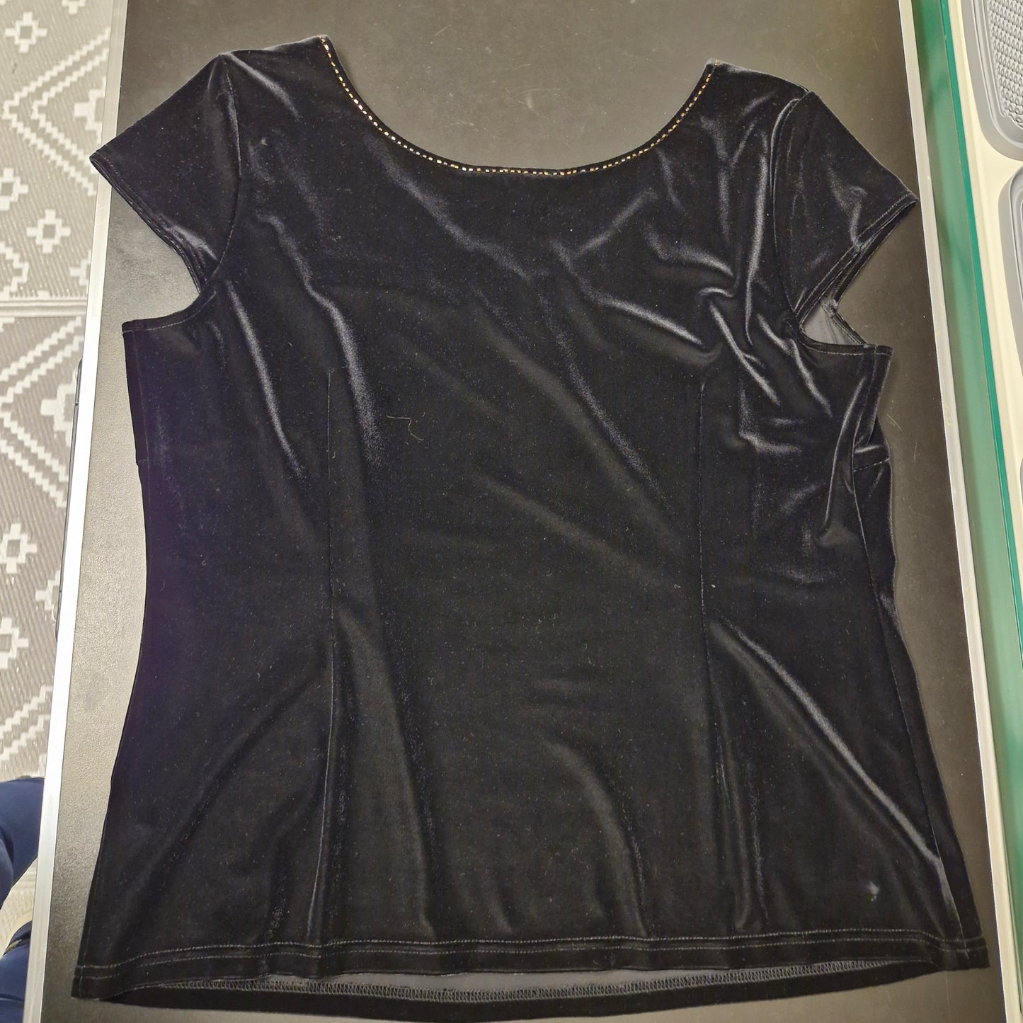 Size 16-18 top and skirt