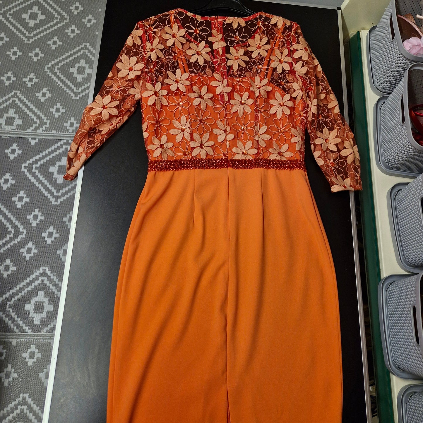 Size 08-10 dress