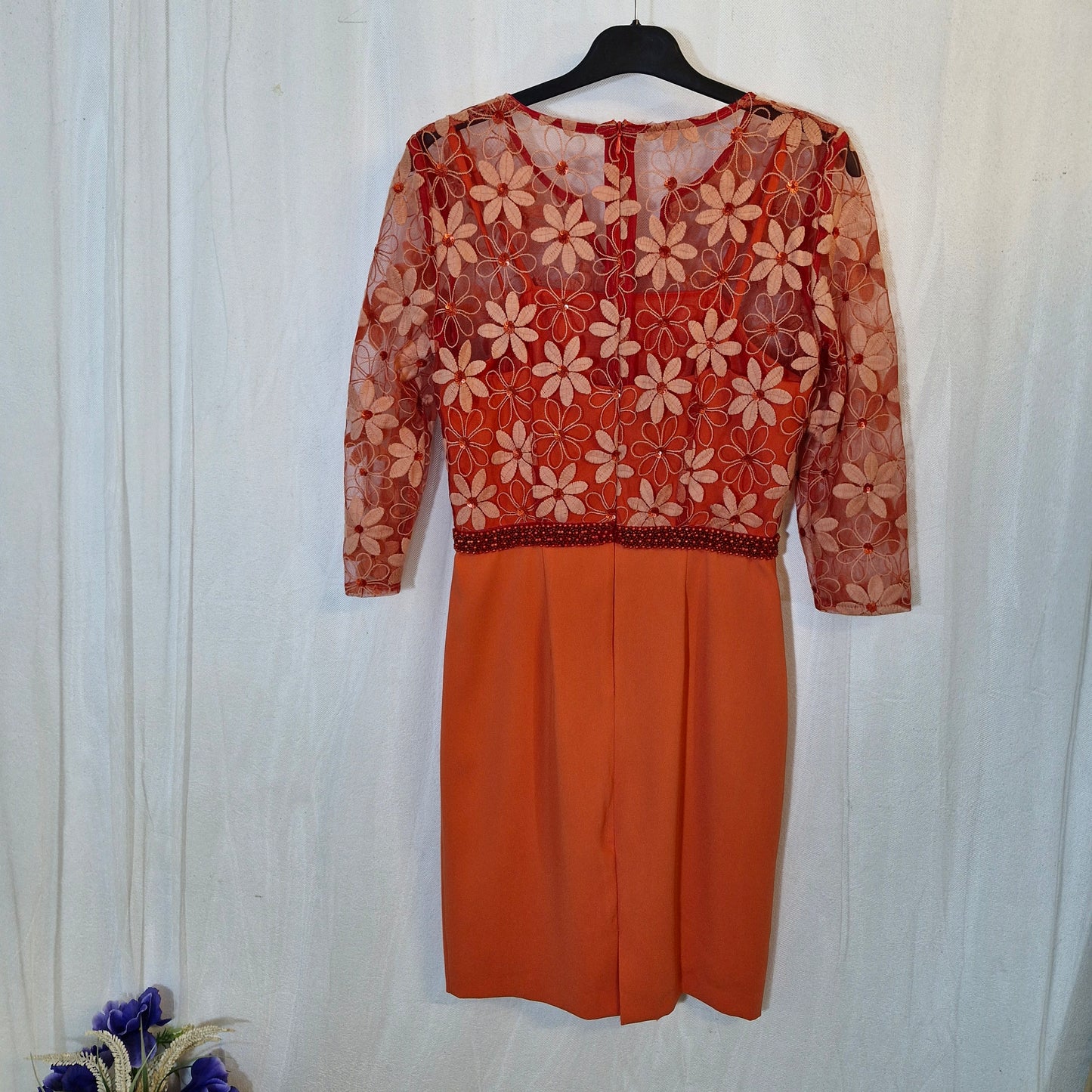 Size 08-10 dress