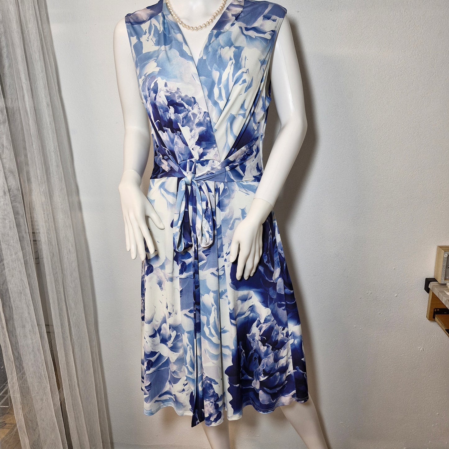 Size 14 dress and white jacket