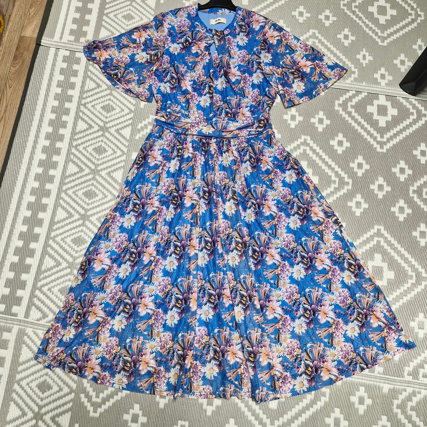 Size 16 dress SOLD