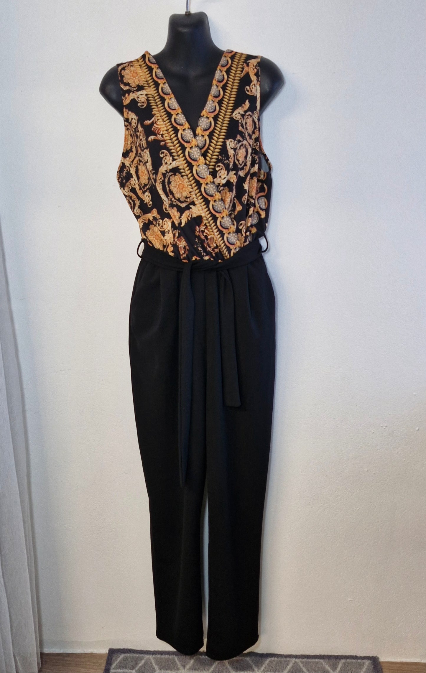 Jumpsuit size 14-16