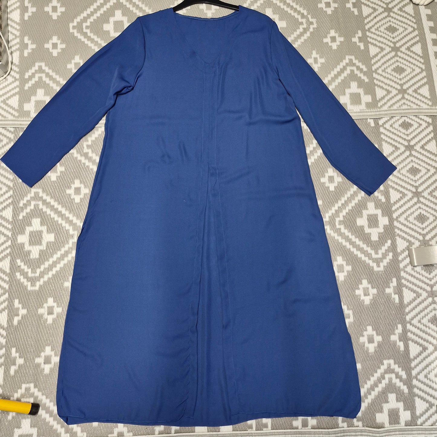 Size 16 trousers and long top