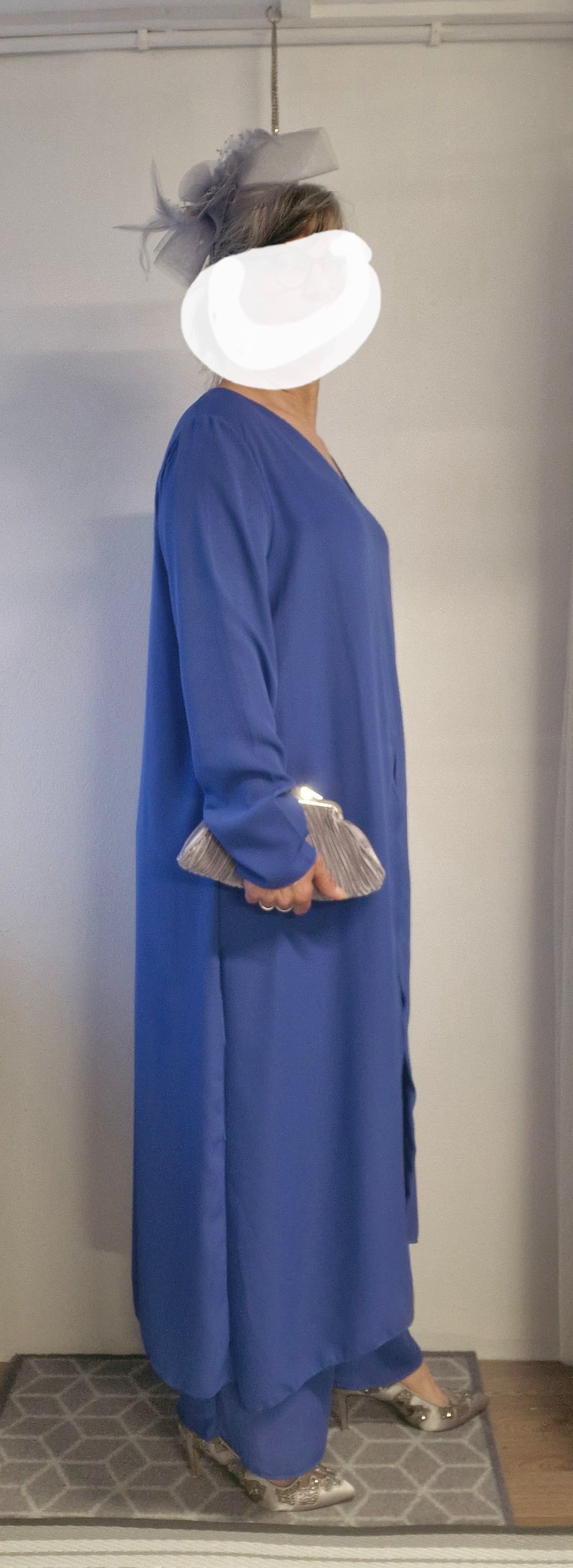 Size 16 trousers and long top