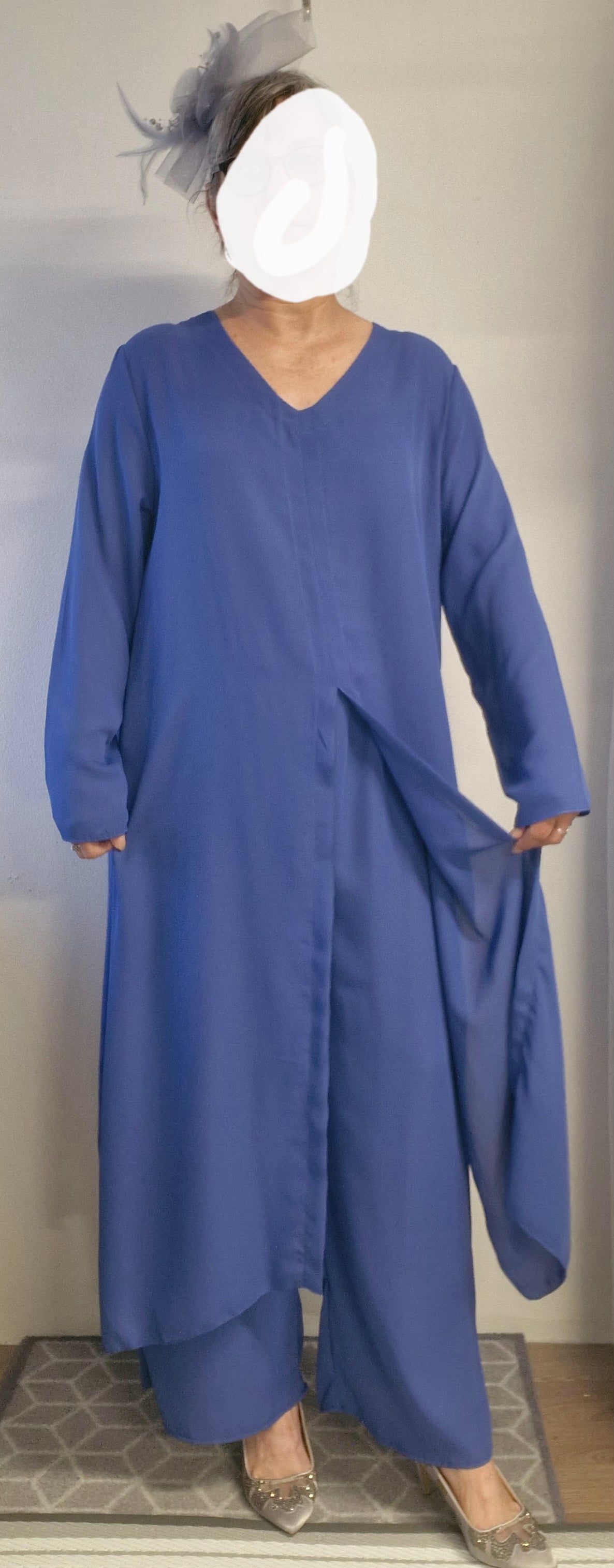 Size 16 trousers and long top