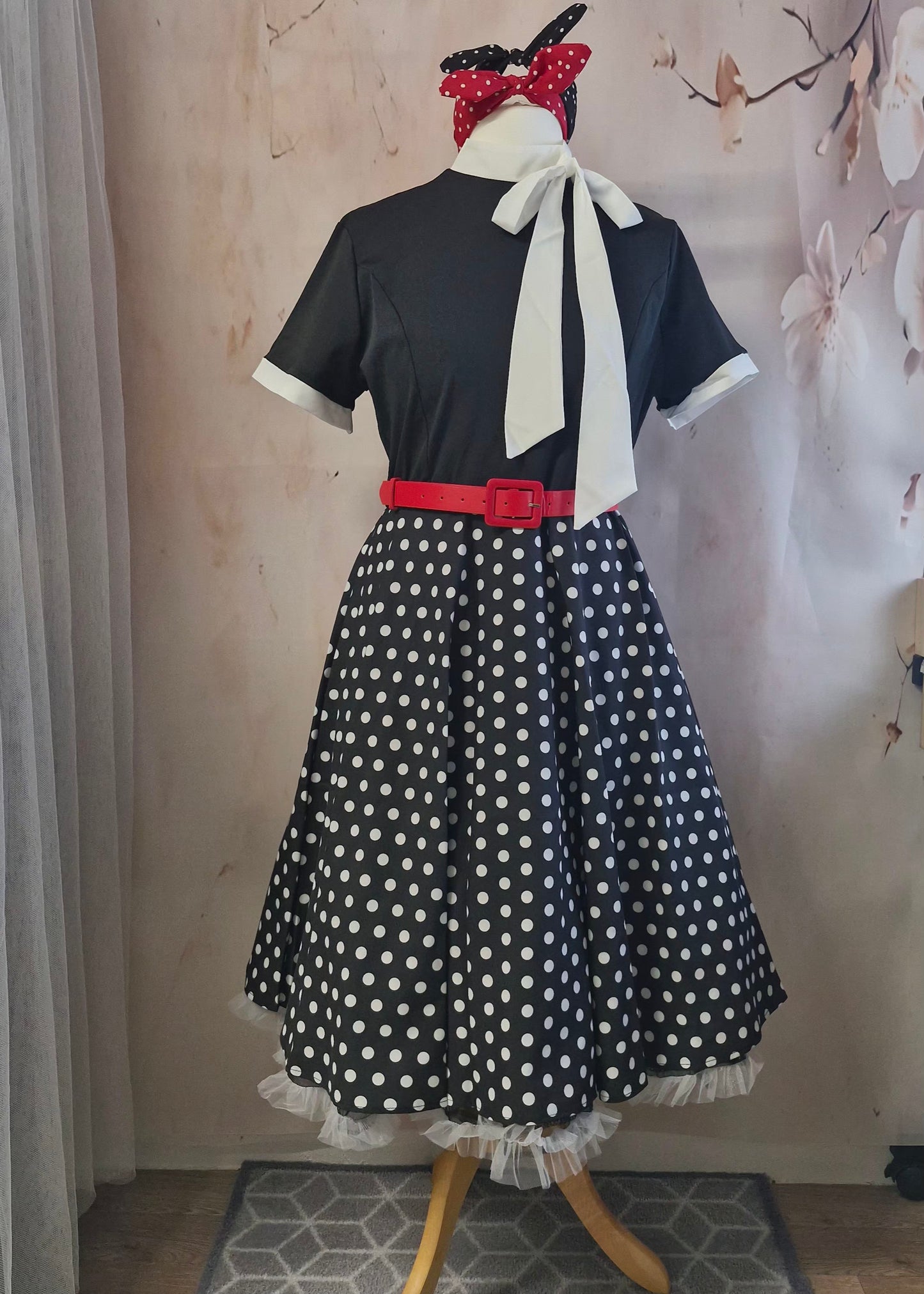 Size 16 dress & accessories