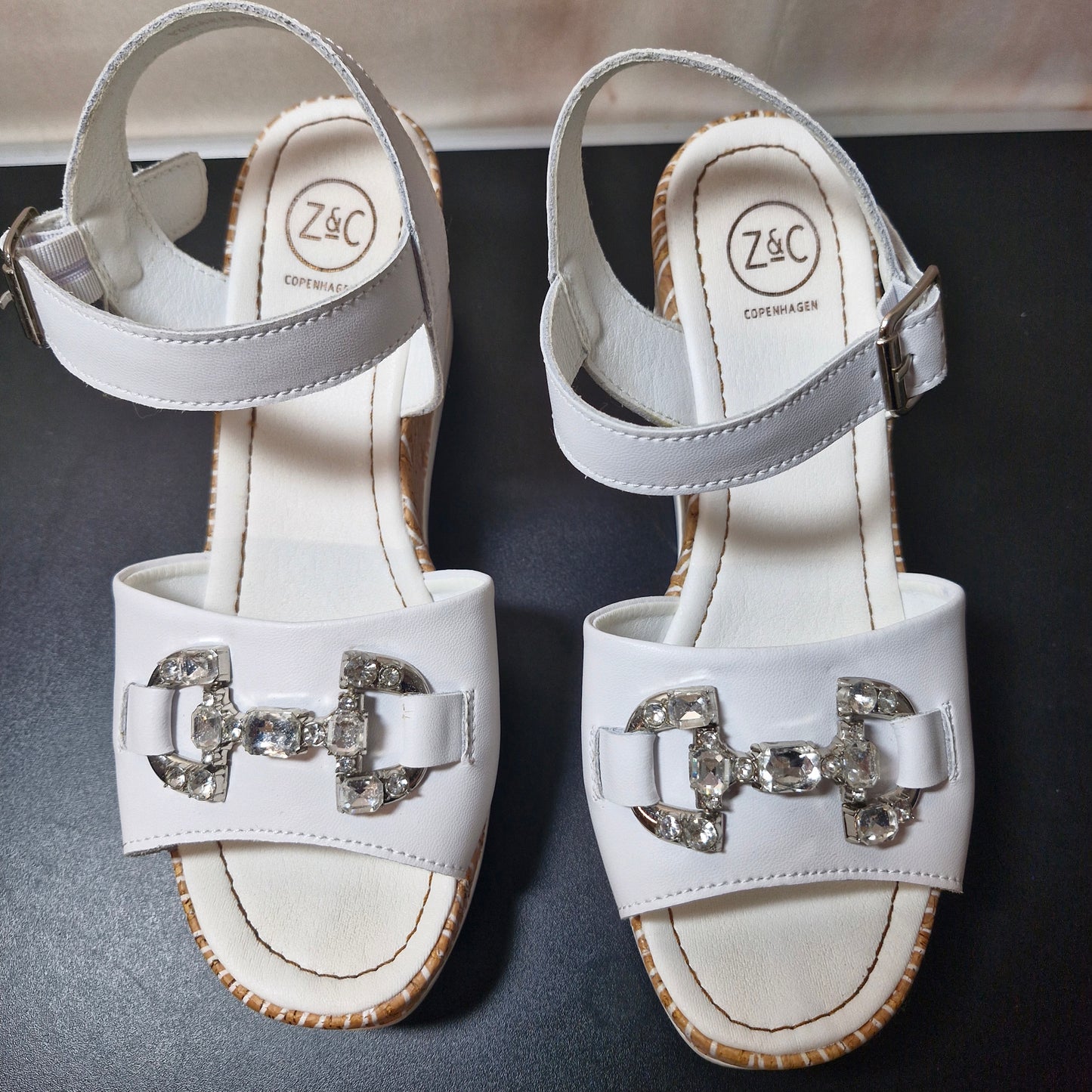 Shoes size 7