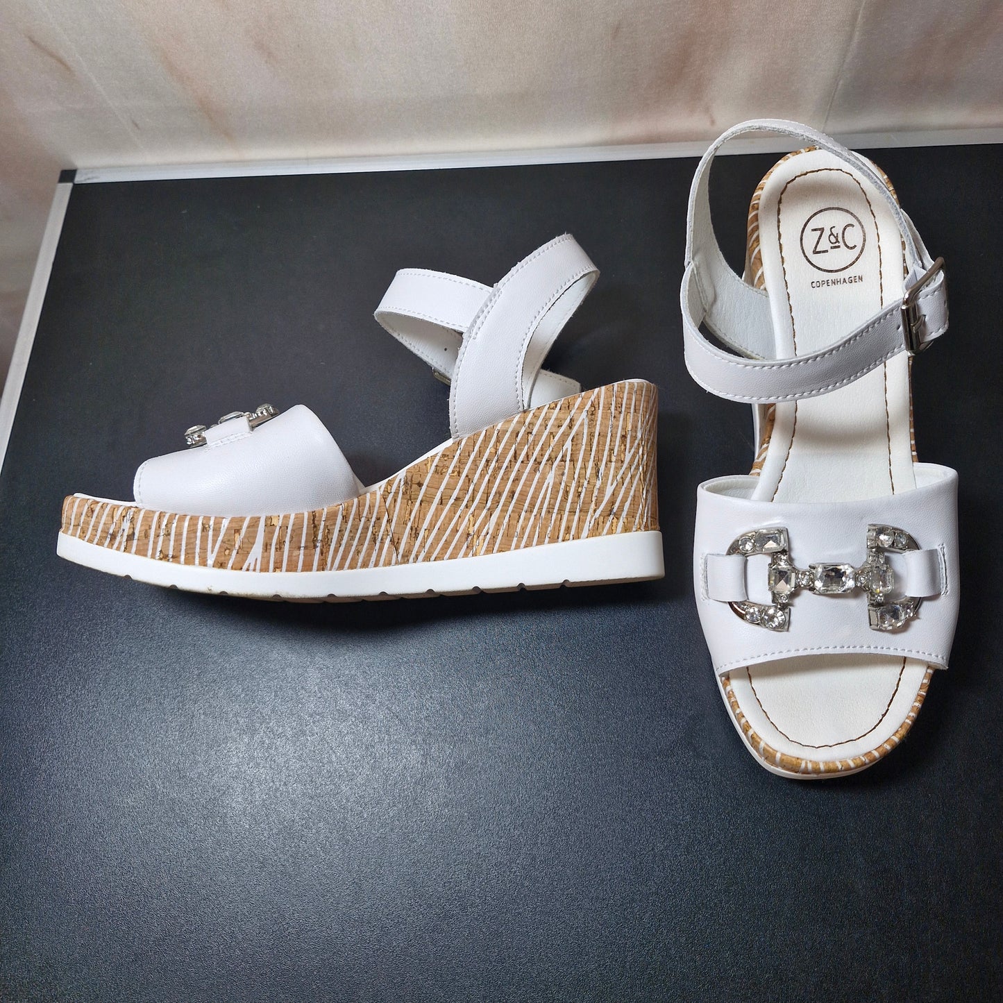 Shoes size 7