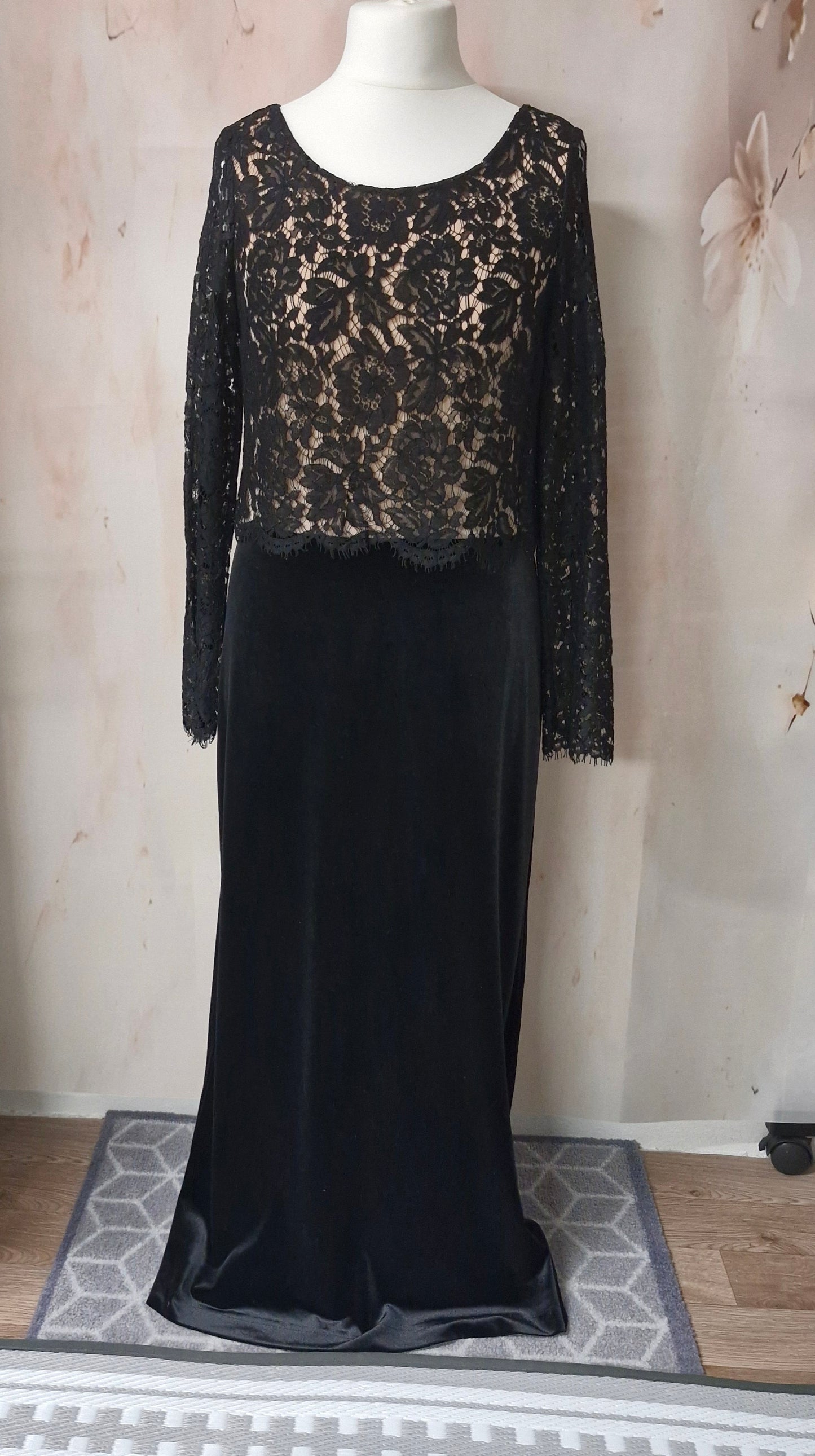 Size 14 dress