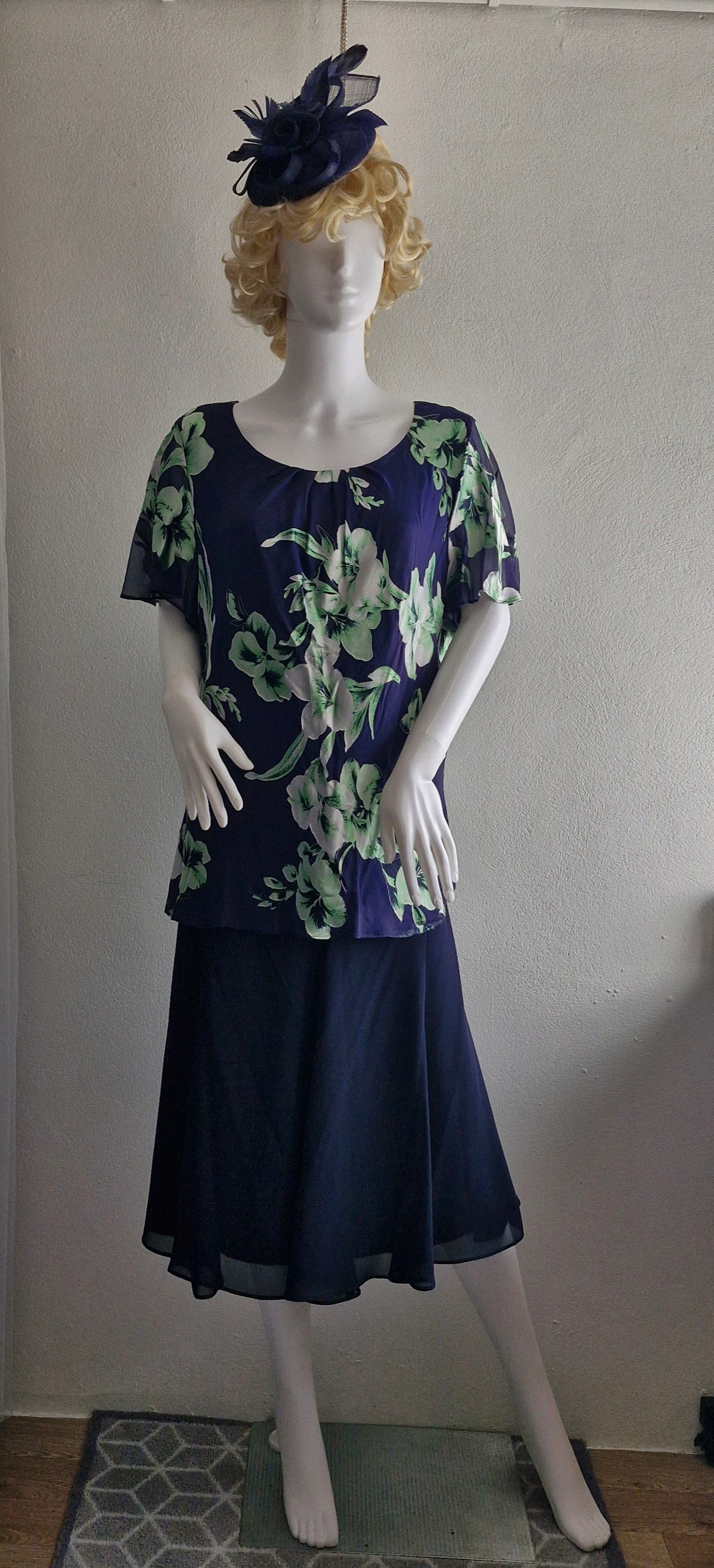 Size 22-24 top, skirt and jacket